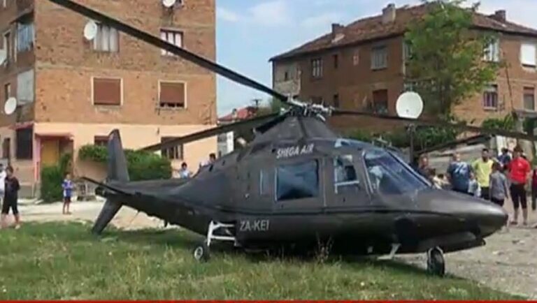 Video/Dasma në Korçë, helikopteri i nuses përplaset me pemën